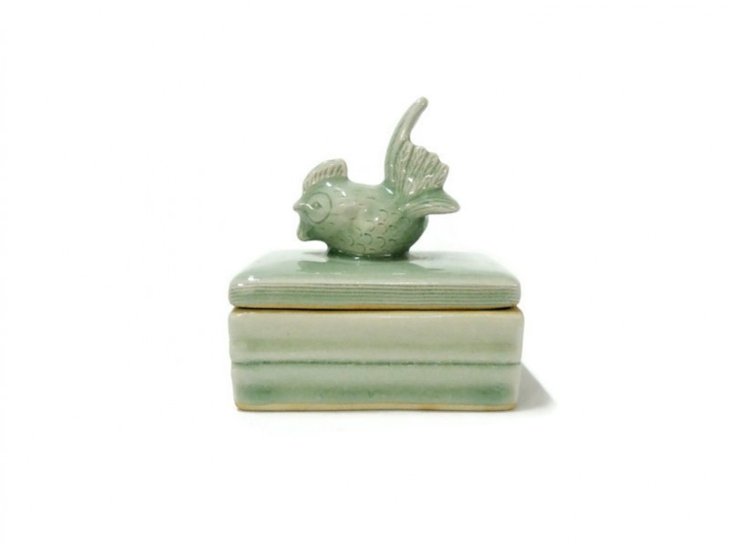 Celadon Name Card Box Chicken Top