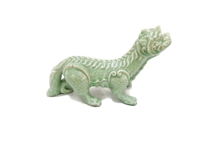 มอมศิลาดล MOM Celadon