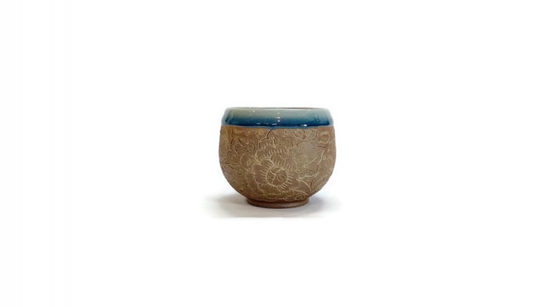Japanese Cup Brown Pudtan carved with blue glazed.