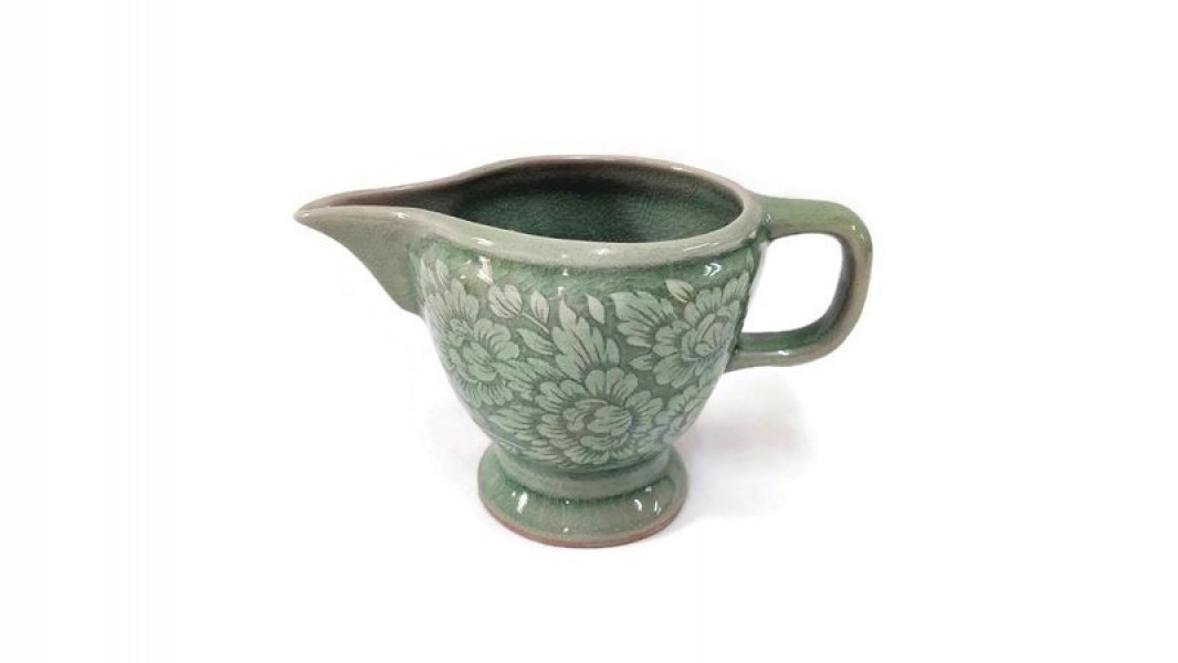 Botan Flower Pitcher