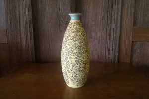 Bowling vase Thai flower -----แจกันทรงโบลิ่ง เพ้นต์ลายดอกไม้