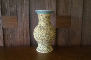 Vase Thai flower painted ----------แจกันคอยาว เพ้นต์ลายดอกไม้