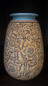 Surin vase Thai flower painted ----- แจกันสุรินทร์เพ้นต์ลายดอกไม้ไทย