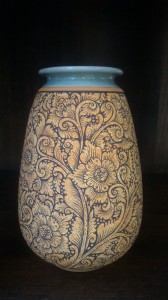 Surin vase Thai flower painted ----- แจกันสุรินทร์เพ้นต์ลายดอกไม้ไทย