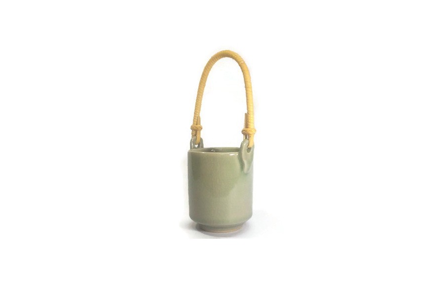Celadon Basket - ตะกร้าศิลาดลเล็กหูหวาย