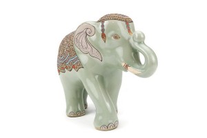ช้างชูงวงศิลาดล เพ้นต์ลายล้านนาไทยศิลาดล CELADON LANNA THAI HANDPAINTED ELEPHANT