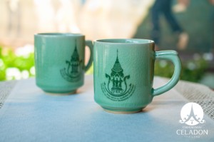 แก้วมัคศิลาดล โลโก้จังหวัดเชียงใหม่ 720 YEARS CHIANG MAI CELABRATION COFFEE MUG WITH SILK BOX