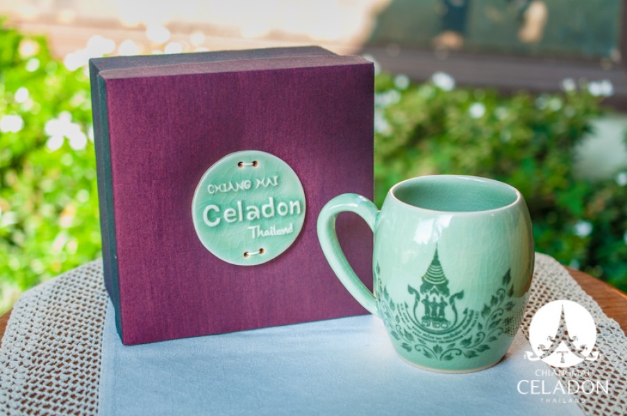 แก้วมัคศิลาดล โลโก้จังหวัดเชียงใหม่ 720 YEARS CHIANG MAI CELABRATION COFFEE MUG WITH SILK BOX