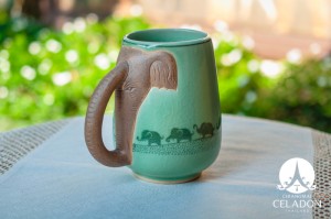 แก้วเบียร์หูจับช้างศิลาดล โลโก้จังหวัดเชียงใหม่ Elephant Beer Mug 720 Year Chiang Mai Celebration