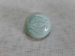 Small Round Box Fish Design