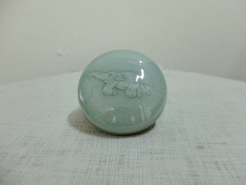 Small Tumbler Box Elephant Design