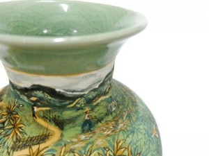 Celadon vase, Scene of Thai village แจกันศิลาดลเพ้นต์ลายวิถึชีวิต